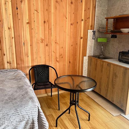 אורקי Guest House Mari מראה חיצוני תמונה