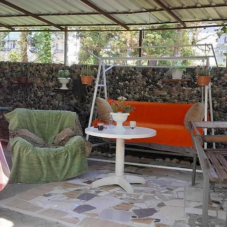 אורקי Guest House Mari מראה חיצוני תמונה