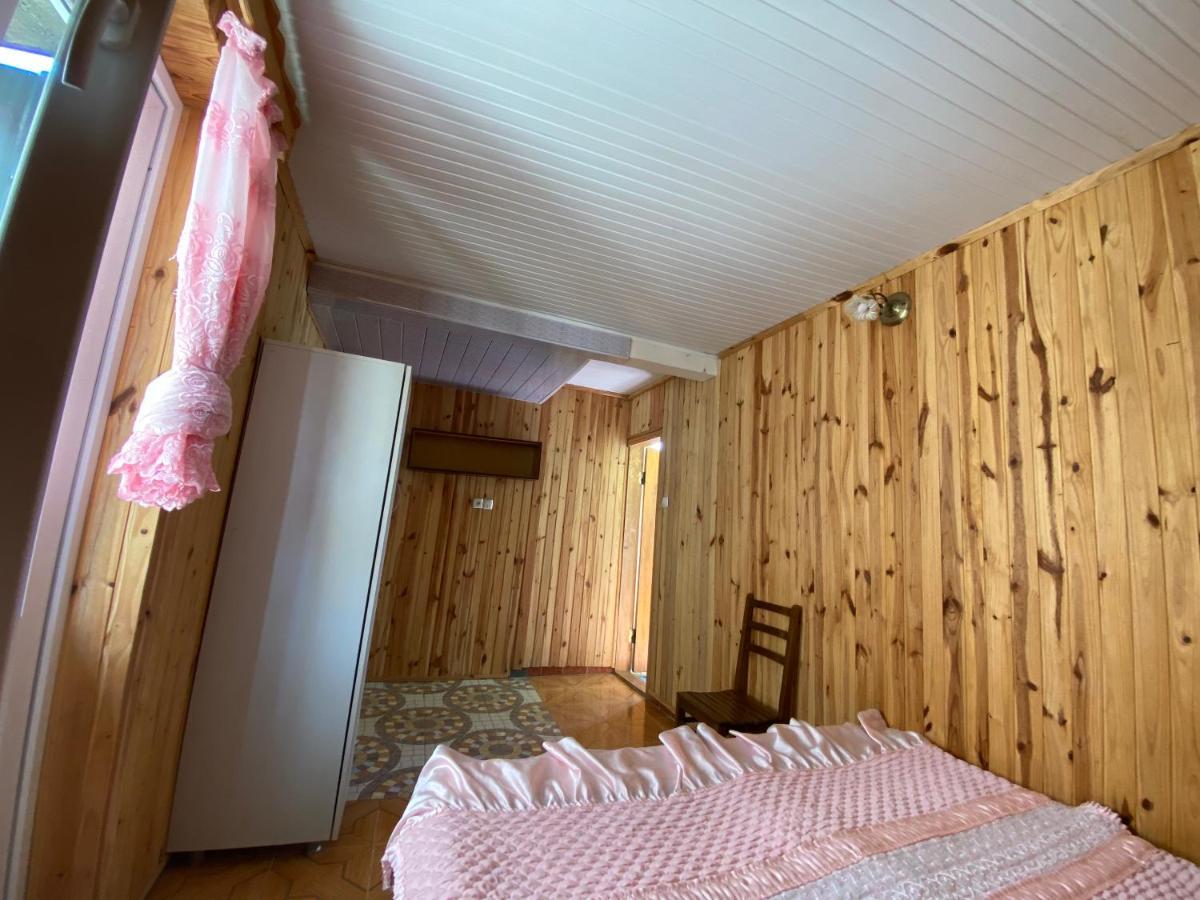 אורקי Guest House Mari מראה חיצוני תמונה