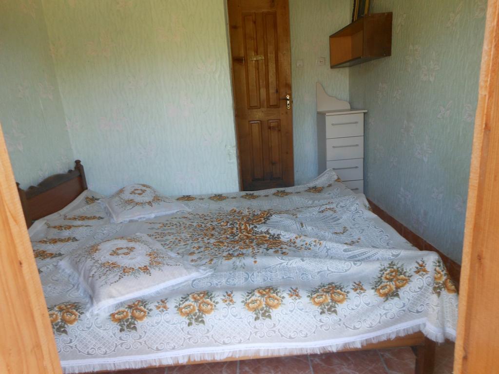 אורקי Guest House Mari מראה חיצוני תמונה