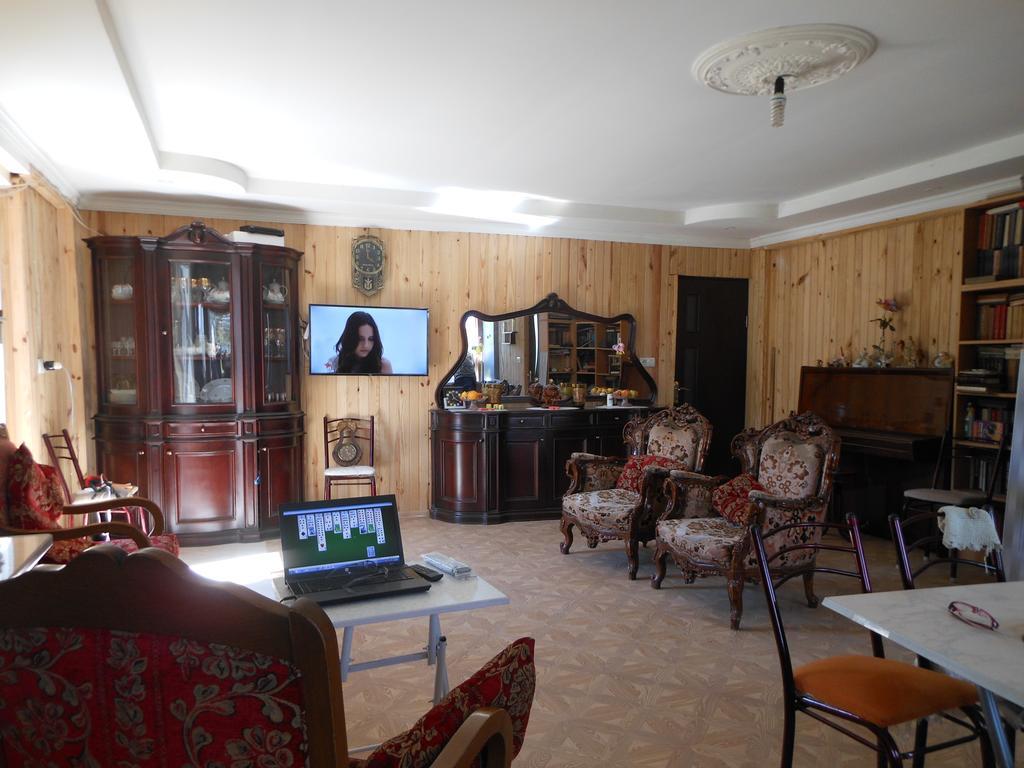 אורקי Guest House Mari מראה חיצוני תמונה